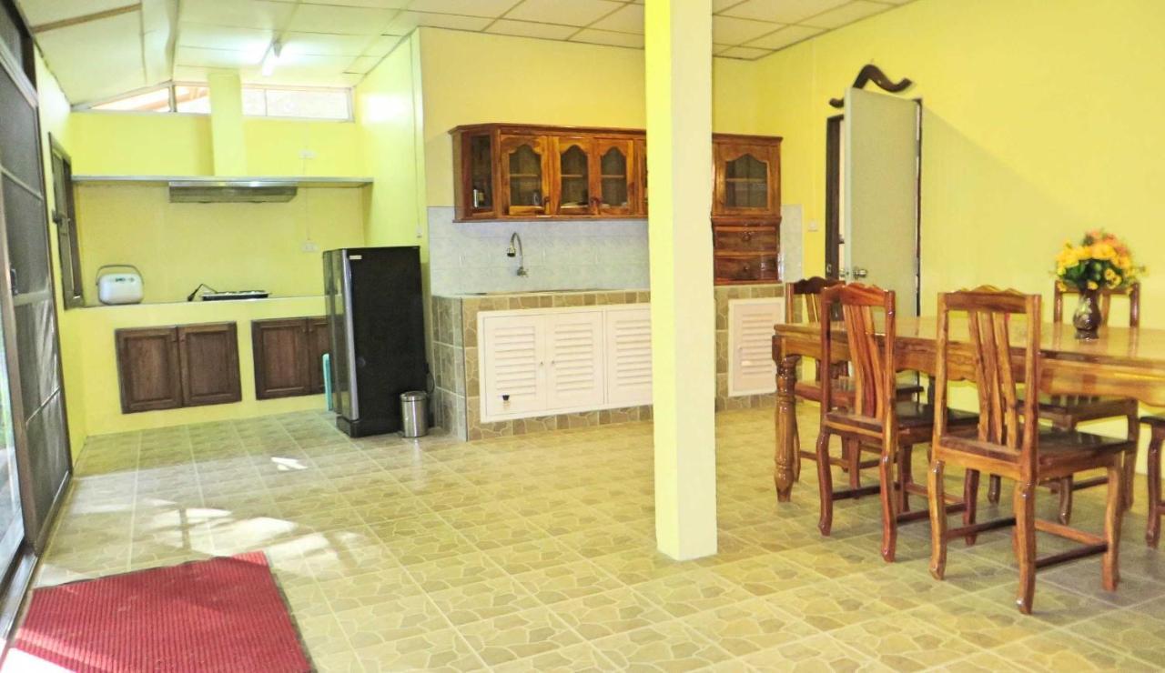 Isaan Perazim Park Hotell Roi Et Eksteriør bilde