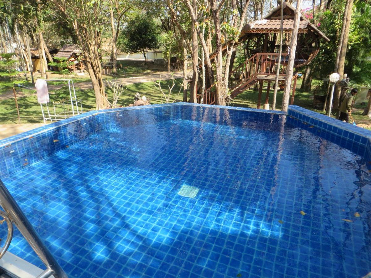 Isaan Perazim Park Hotell Roi Et Eksteriør bilde