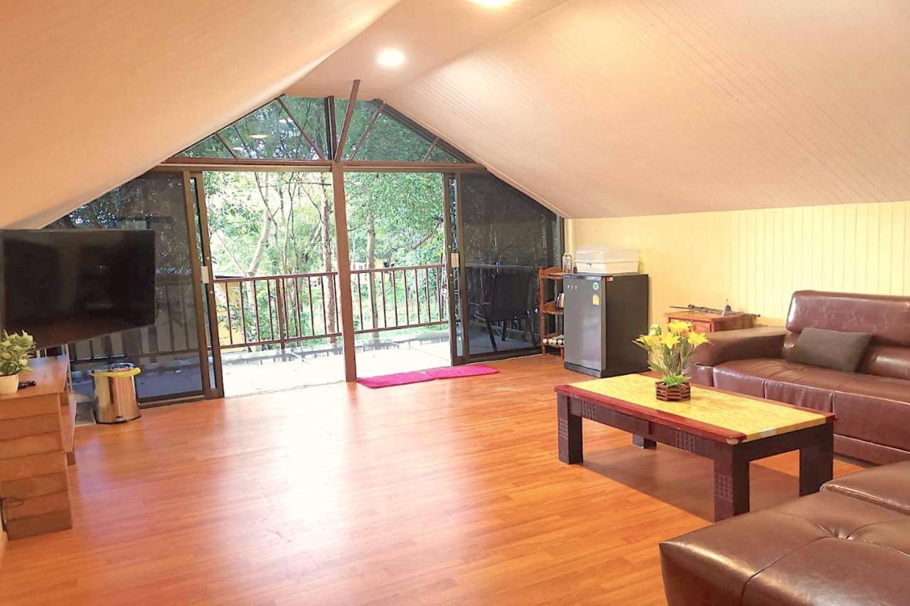 Isaan Perazim Park Hotell Roi Et Eksteriør bilde