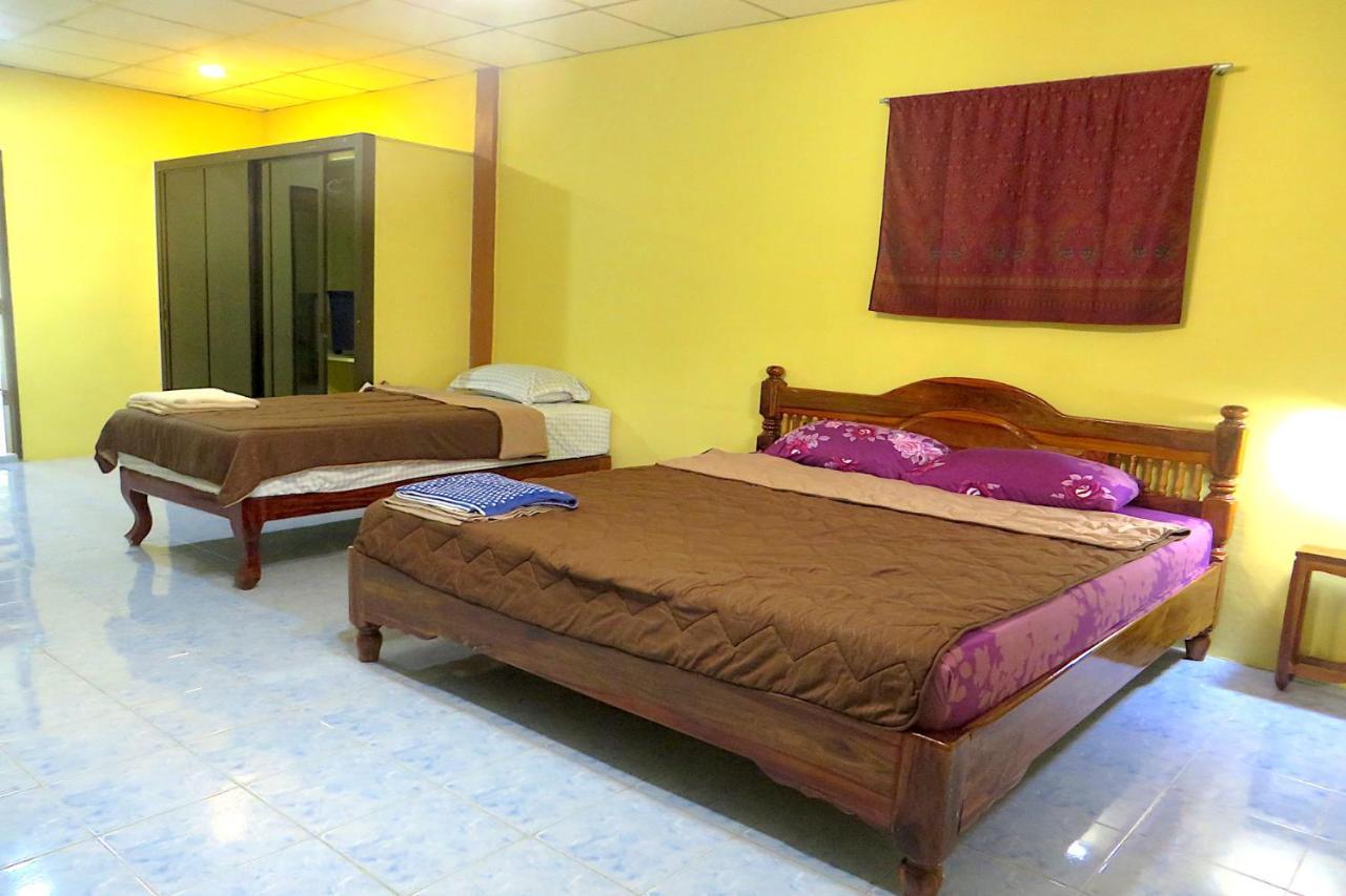 Isaan Perazim Park Hotell Roi Et Eksteriør bilde