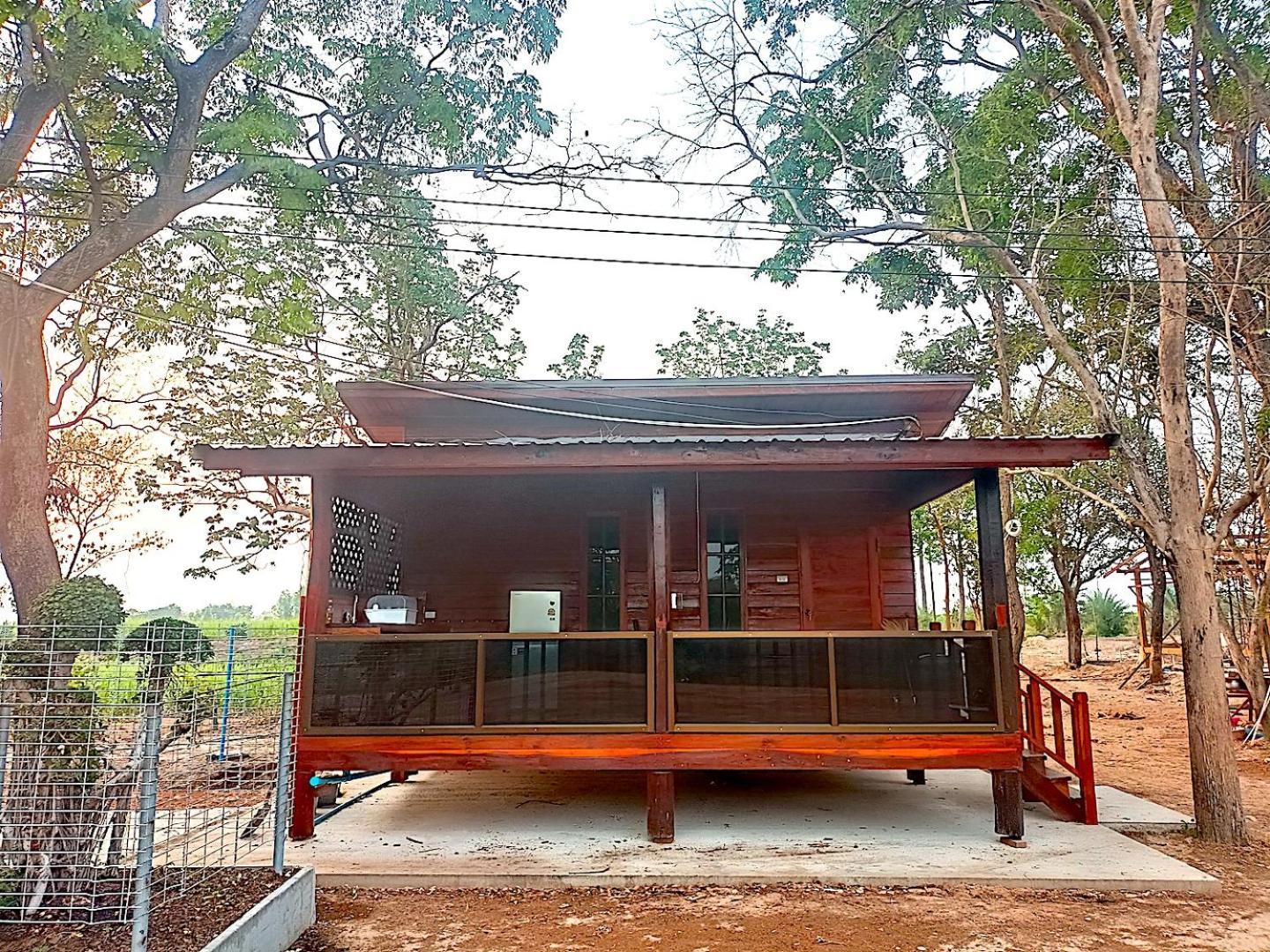 Isaan Perazim Park Hotell Roi Et Eksteriør bilde